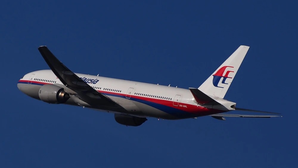 Malásia pode retomar buscas por avião desaparecido há uma década. A Malásia confirmou que pode renovar a busca pelo voo MH370.