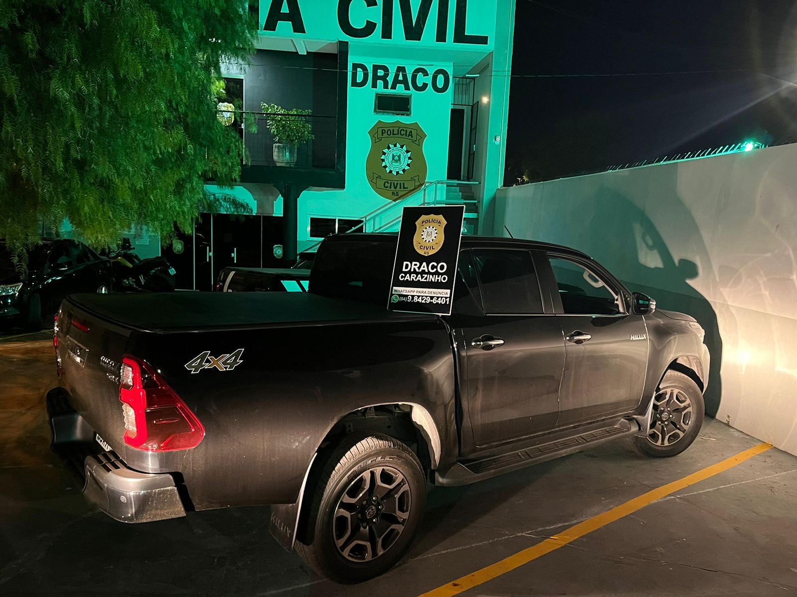 Polícia Civil prende um e recupera veículo em Carazinho.Na noite desta terça-feira (26), a DRACO de Carazinho.