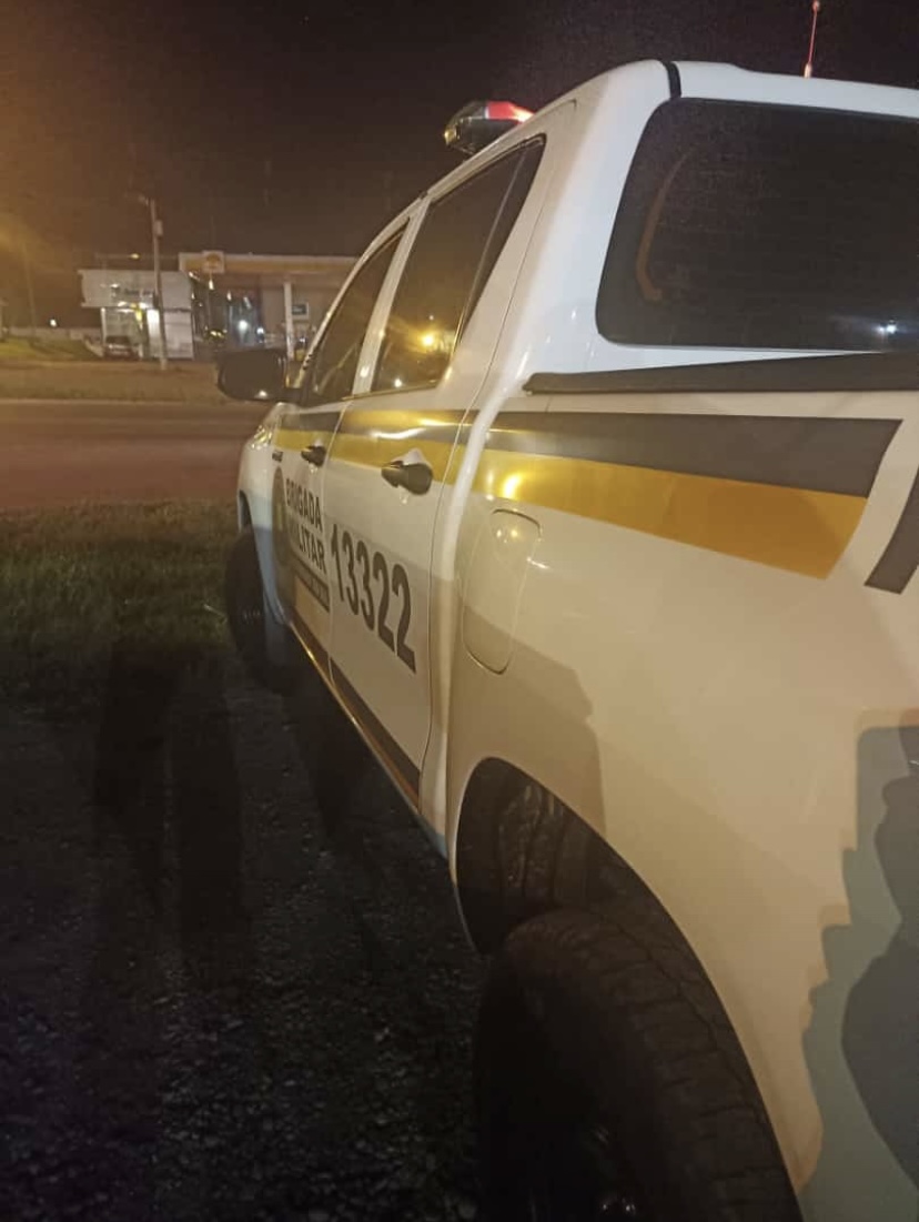 Dois homens são presos por roubo de fios. Na noite desta quarta-feira, 3ºRPMon efetuou a prisão no bairro Boqueirão.
