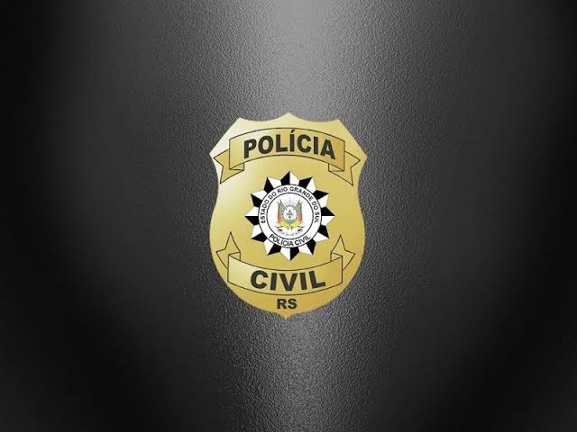 Mulher suspeita de estelionato é presa pela Polícia Civil. Na manhã desta quinta-feira (07), a POLÍCIA CIVIL, por meio da 2ª DP PASSO FUNDO.