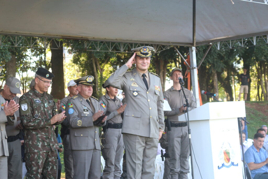 Na tarde desta terça-feira, dia 12, ocorreu a solenidade de passagem de comando do 3ºRPMon, 3ºBABM e CRPO-Planalto.
