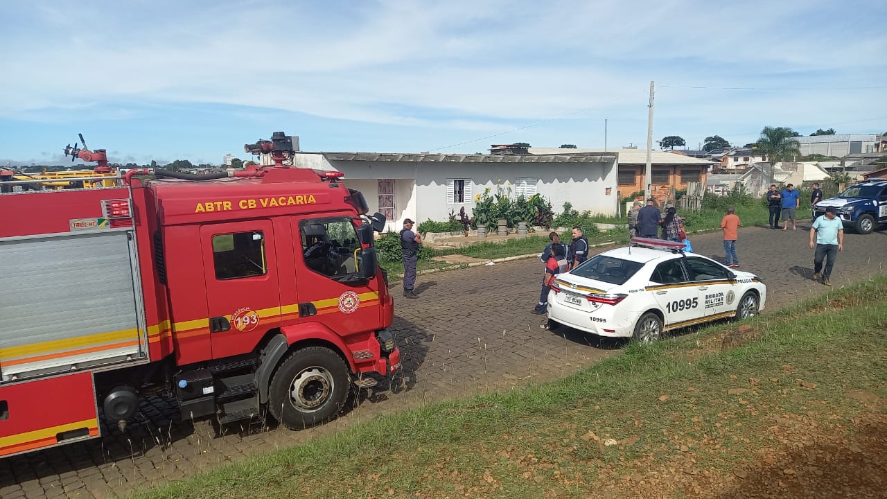 Tragédia em Vacaria, família morre intoxicada. A Polícia Civil de Vacaria, através do Delegado Anderson Silveira de Lima emitiu uma nota.