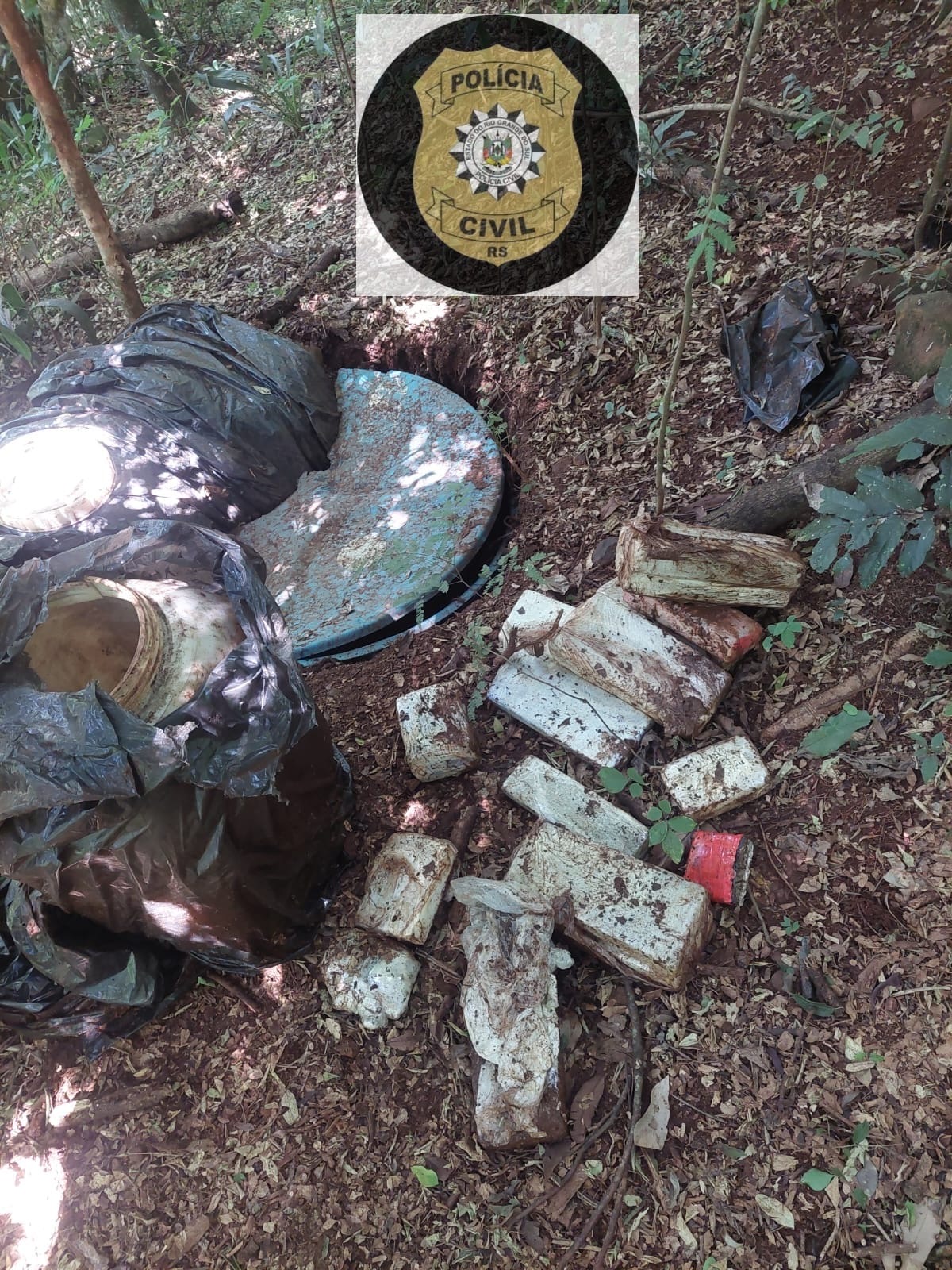 Polícia Civil apreende 15kg de maconha em Sarandi.Na tarde dessa terça-feira (12), agentes da Delegacia de Polícia de Sarandi.