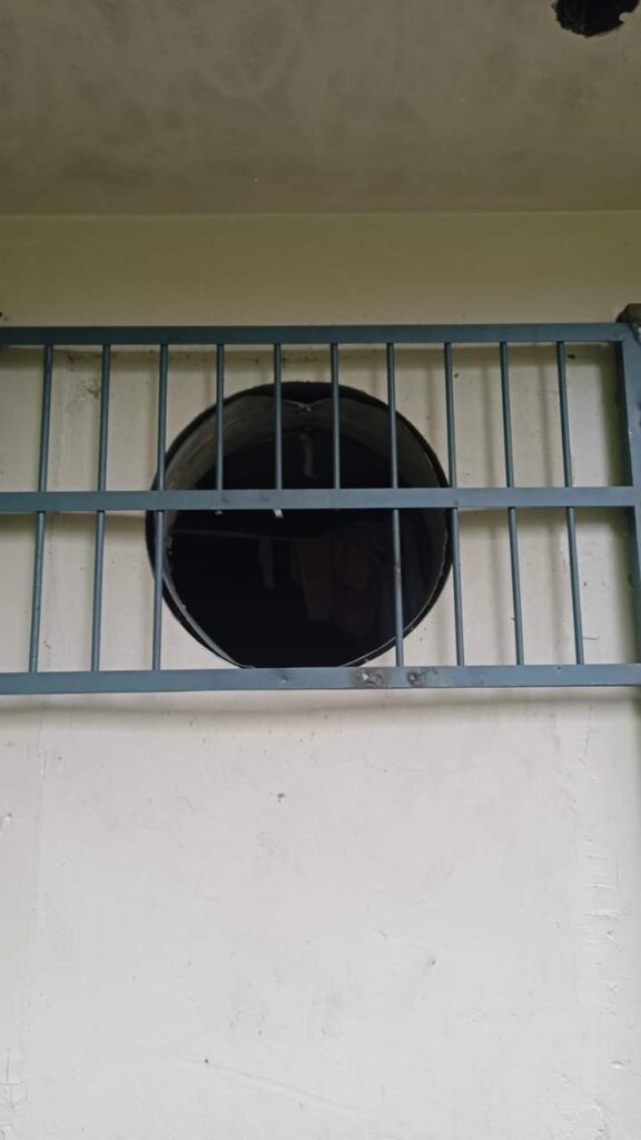 Detentos fogem do Instituto Penal em Passo Fundo. Na manhã deste sábado (09), houve uma fuga de detentos do Instituto Penal de Passo Fundo