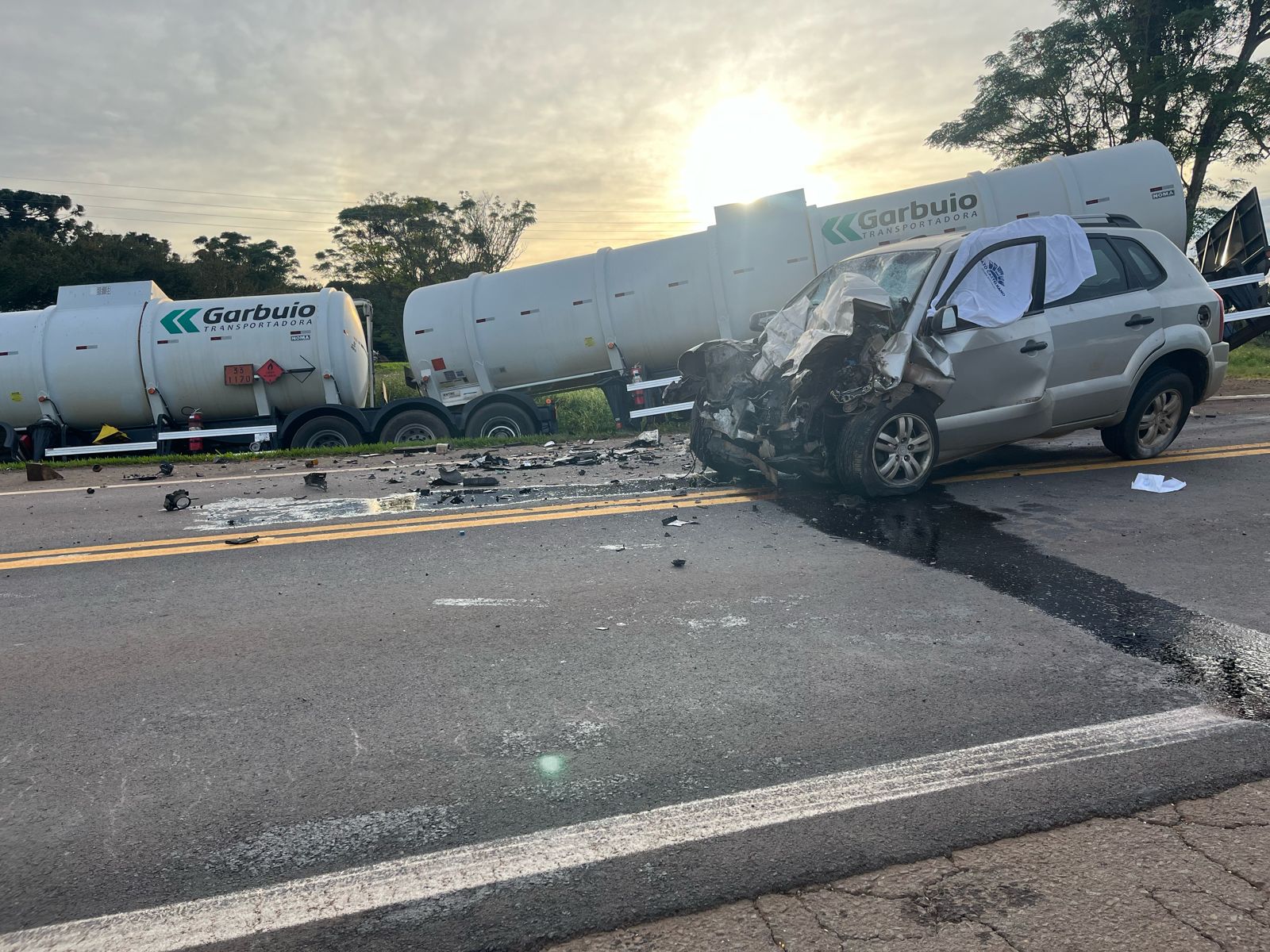 Colisão frontal deixa um morto