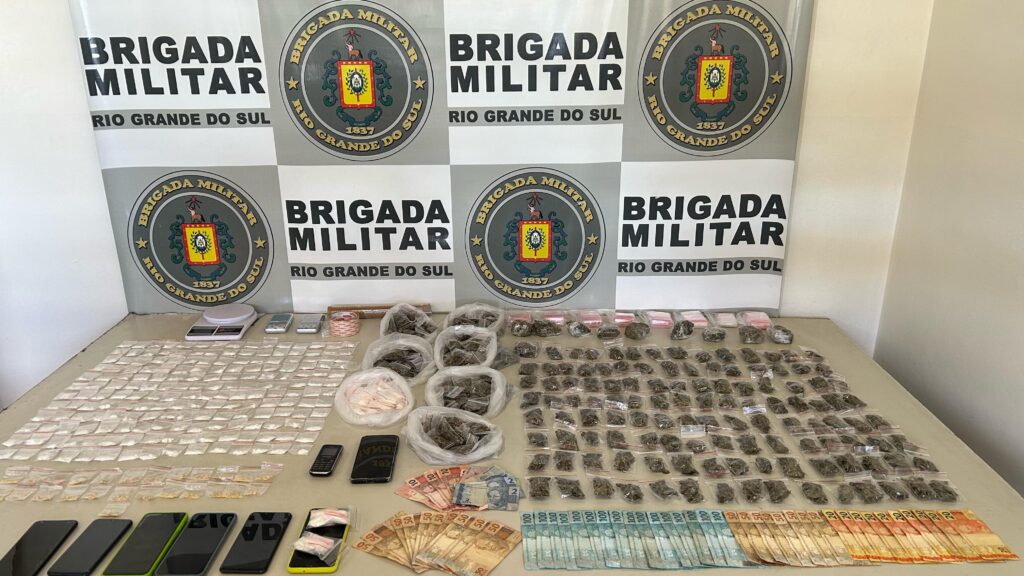 Cinco indivíduos são presos por tráfico de drogas na cidade de Guaporé. A prisão foi feita pela Brigada Militar.