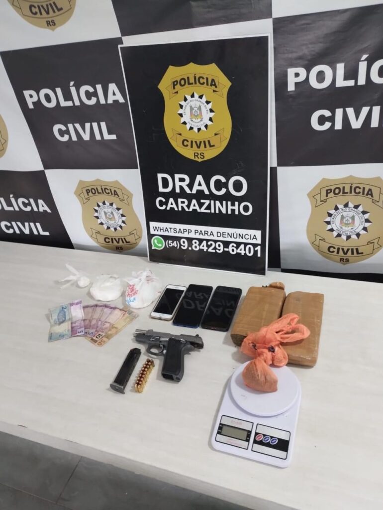 DRACO de Carazinho realizou a prisão de 4 pessoas em flagrante pelo crime de tráfico de drogas e posse irregular de arma de fogo.