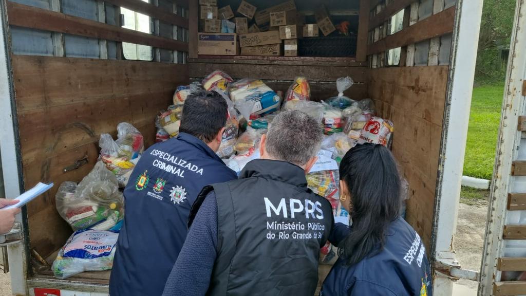 Suspeitos de desviar doações às vítimas das enchentes para campanha eleitoral são alvos de investigação do Ministério Público Gaúcho