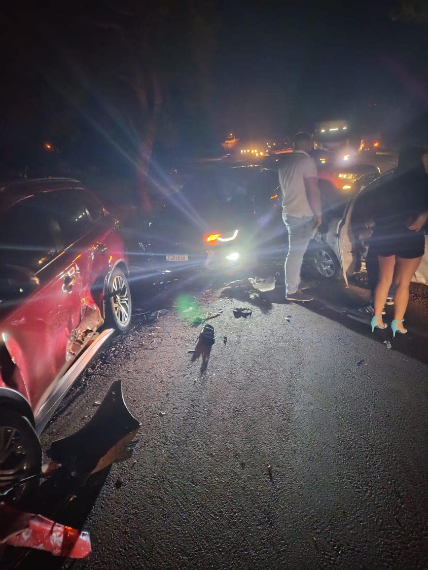 Grave acidente entre três veículos deixa uma vítima fatal, na BR-386 em Sarandi. A ocorrência foi atendida pela PRF, SAMU e Bombeiros
