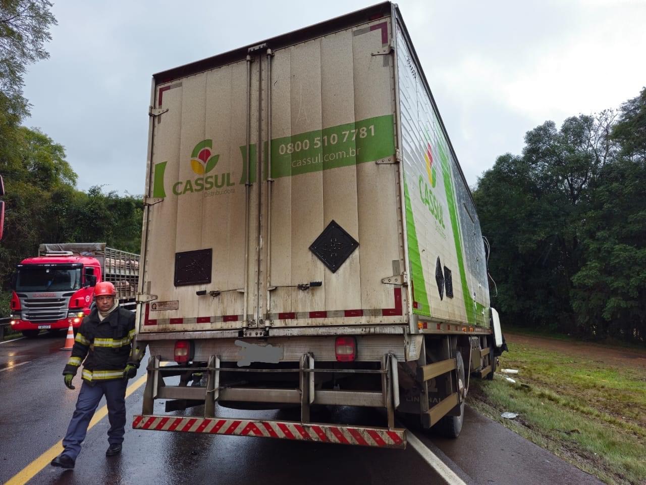 Uma colisão traseira foi registrada por volta das 16h15 desta terça-feira, 09/07, na BR 386 entre municípios de Mormaço e Tio Hugo.