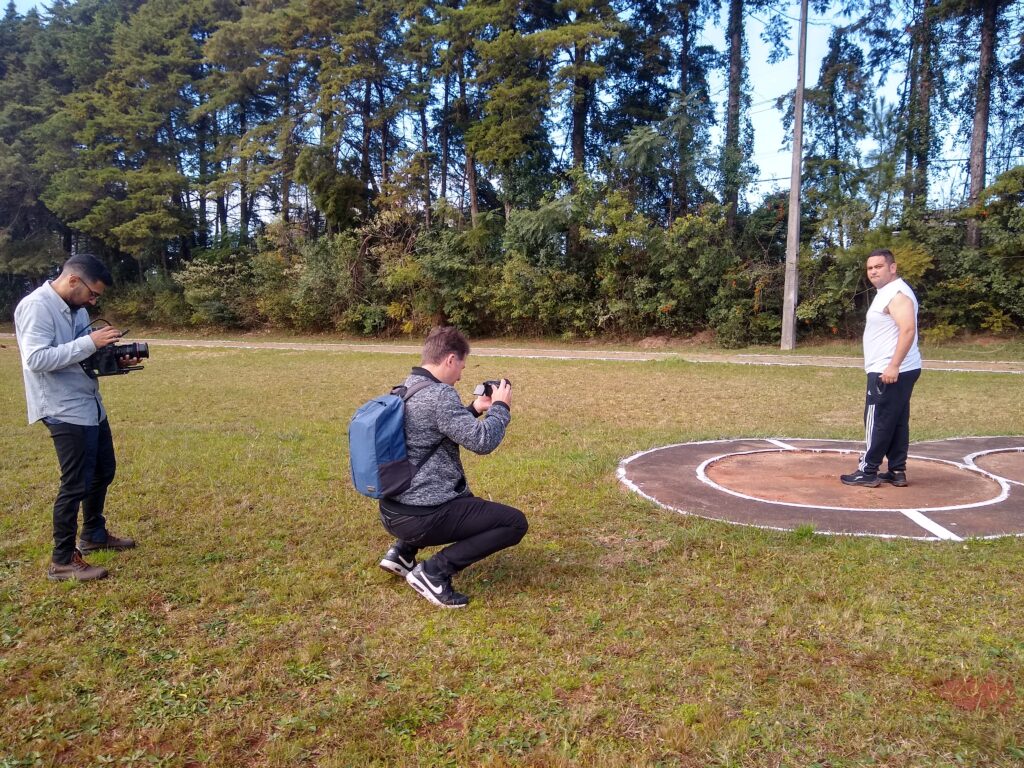 APAE realiza neste sábado fotos do calendário de 2025