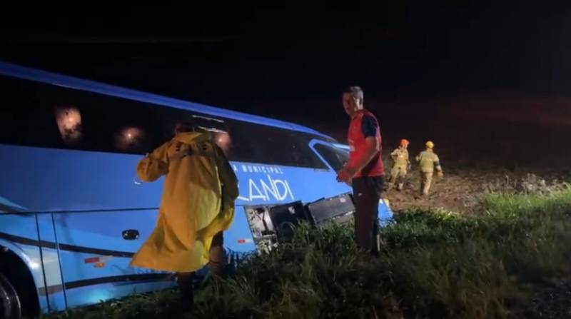 Um grave acidente foi registrado no KM-140 da BR-158, durante a madrugada em Capão da Chave, próximo ao trevo de Condor