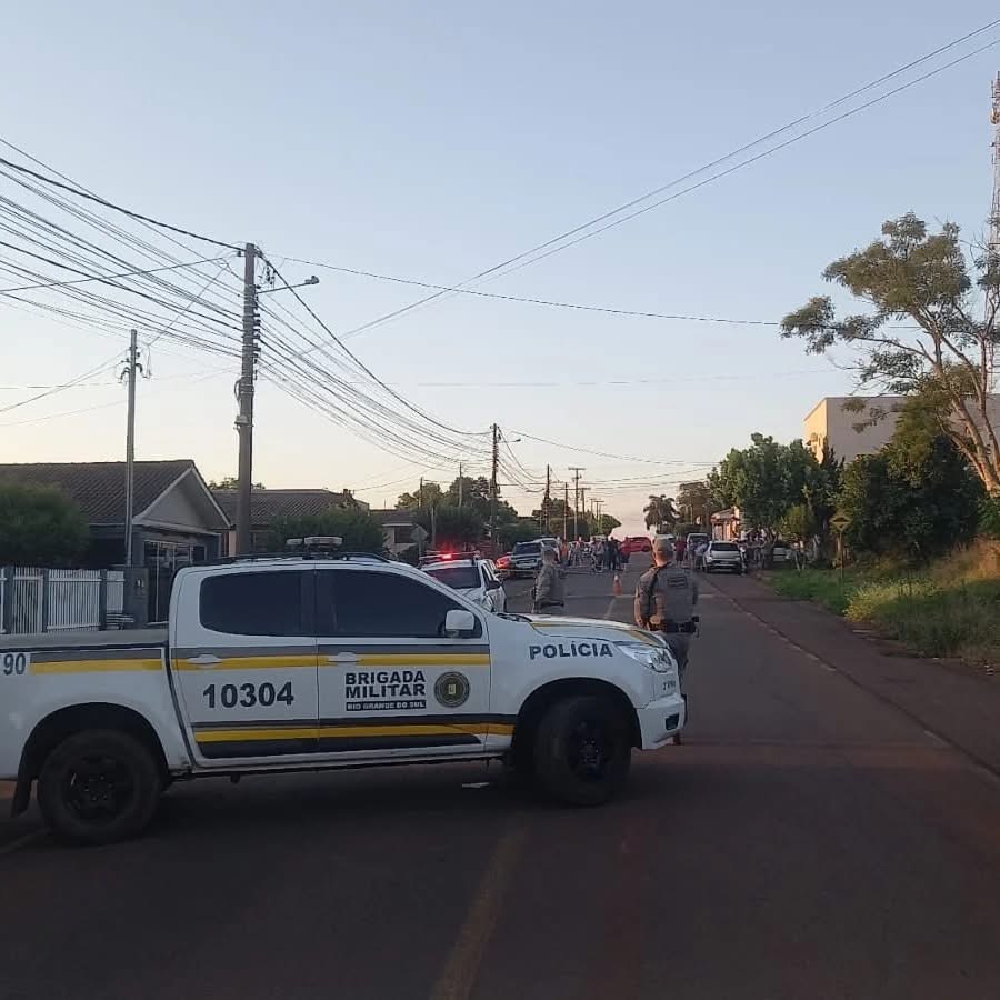 Foi identificado como Edson Pagotto, de 48 anos, o homem morto a tiros no fim da tarde desta quarta-feira (4), no Bairro Santa Lúcia, em Marau