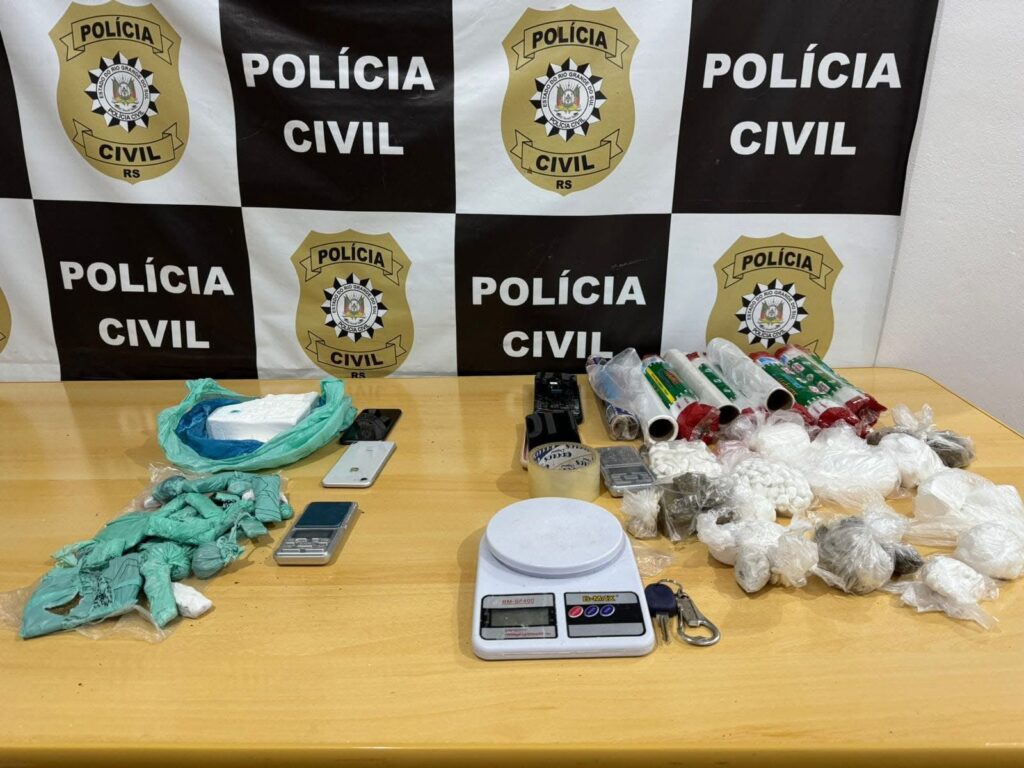 Na tarde de ontem (4), a Polícia Civil, por meio da Delegacia de Polícia de Sarandi, realizou uma operação que cumpriu dois mandados