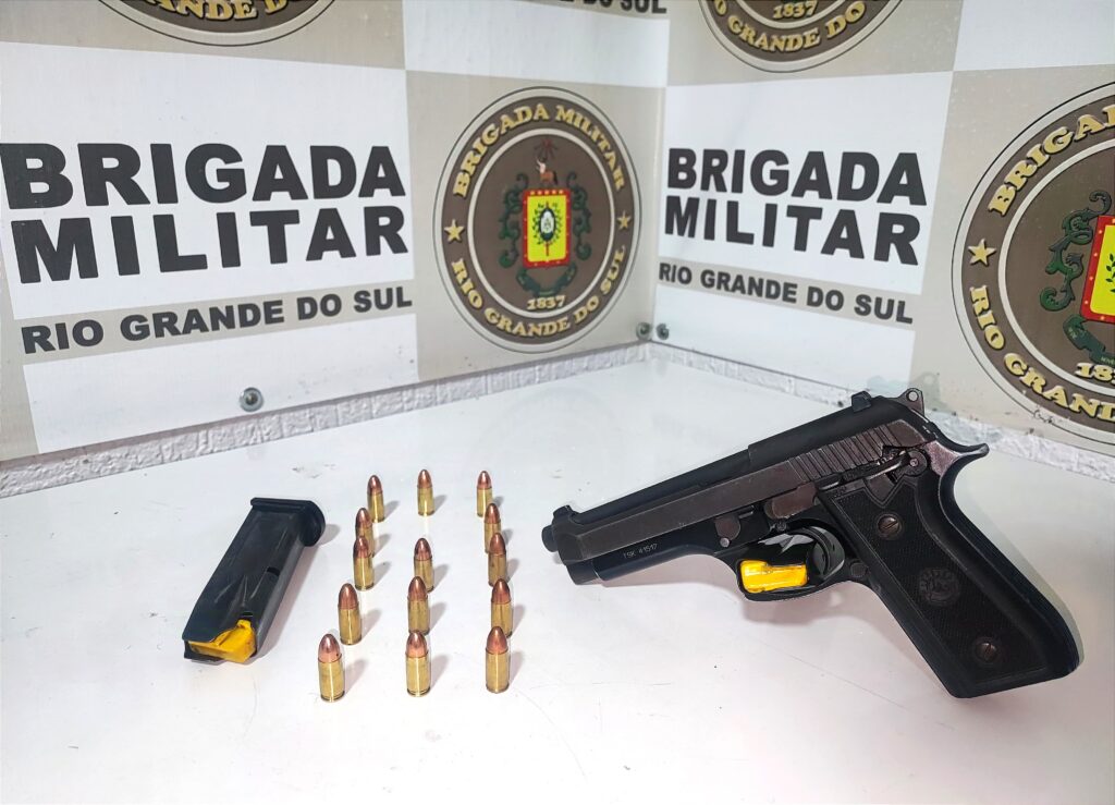 Patrulha Rural do 3° RPMon, realizou a prisão de um homem por porte ilegal de arma de fogo durante patrulhamento