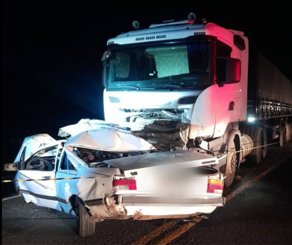 Condutor de veículo furtado morre em acidente na ERS-324