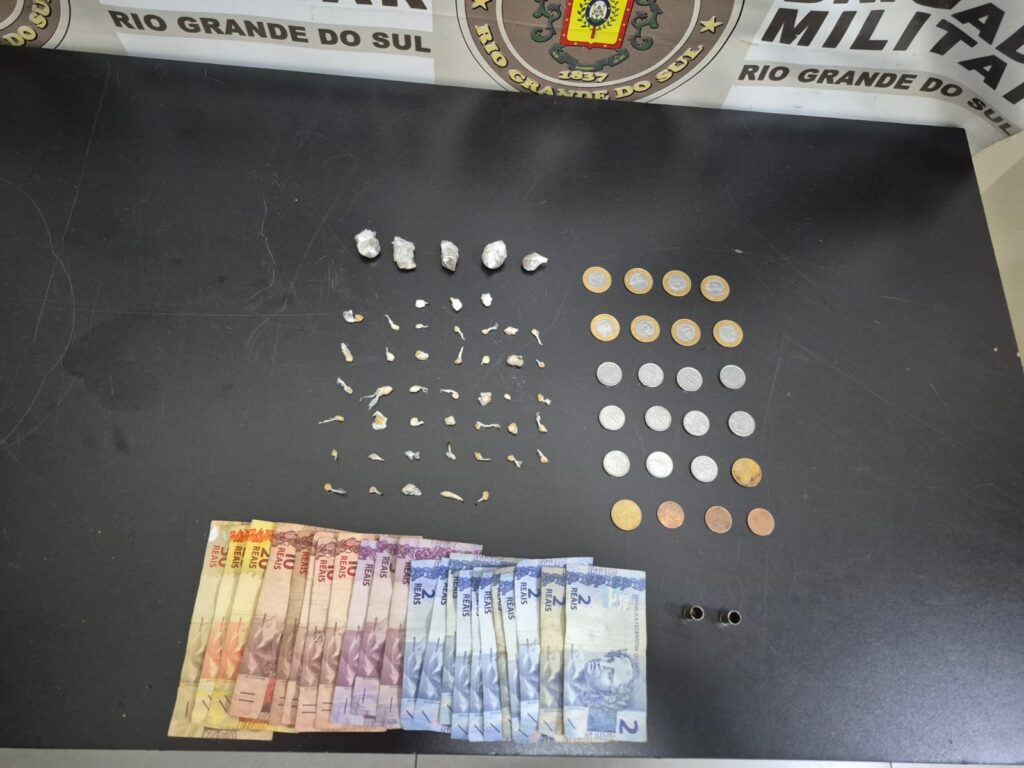 Homem é preso por tráfico de drogas no bairro Cruzeiro, em Passo Fundo