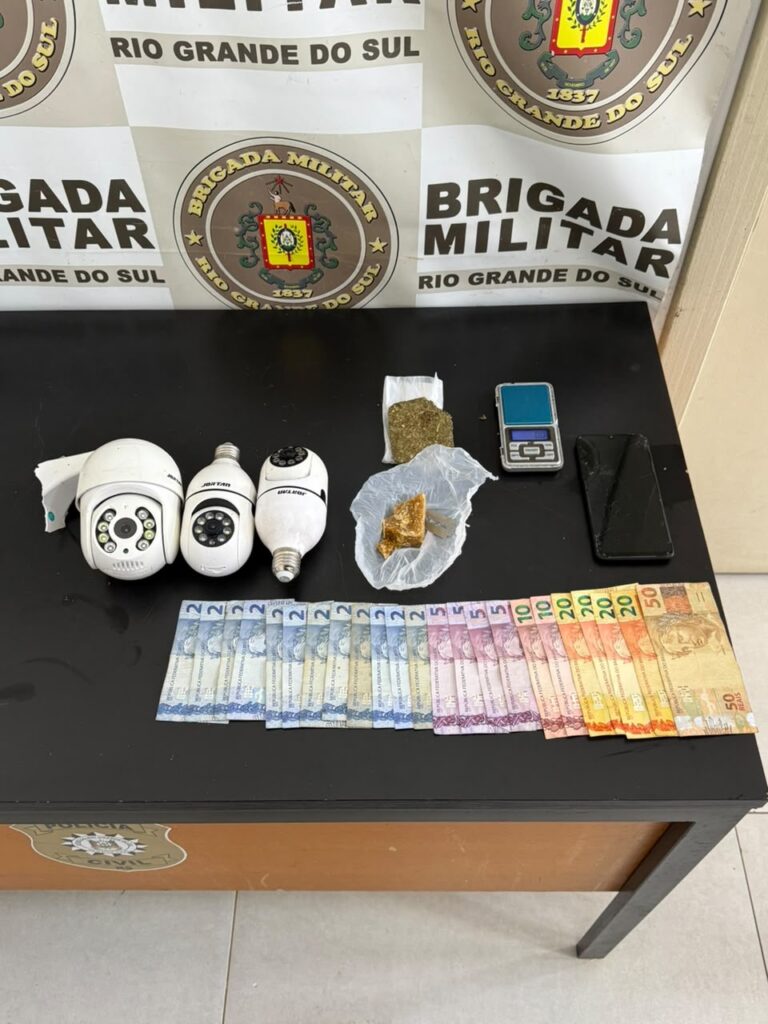 Homem é preso por tráfico de drogas durante ação policial em Passo Fundo