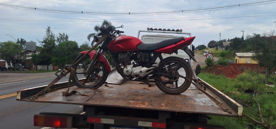 Motocicleta furtada é recuperada em Passo Fundo