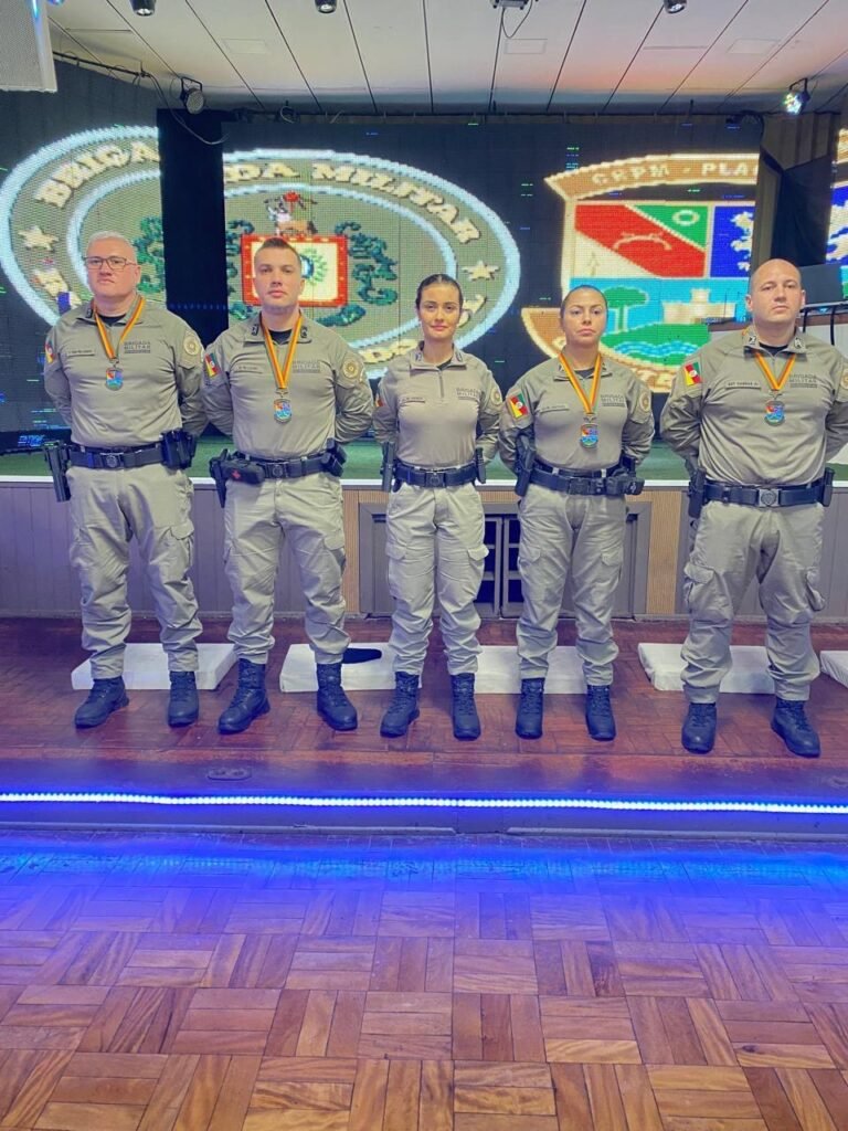 Militares do 3º RPMon recebem homenagem no CRPM Planalto