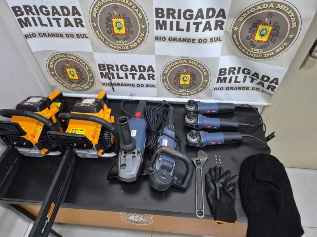 Homem é preso após arrombamento de loja