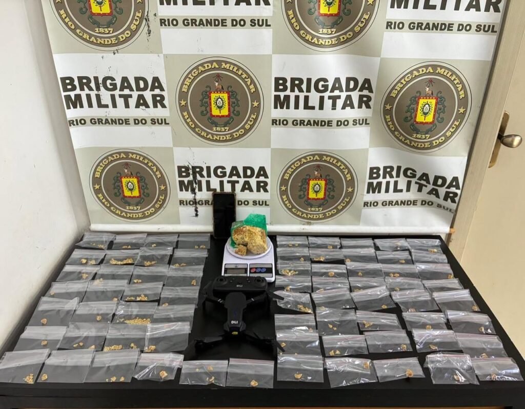 BRIGADA MILITAR PRENDE HOMEM COM MAIS DE 700 GRAMAS DE CRACK