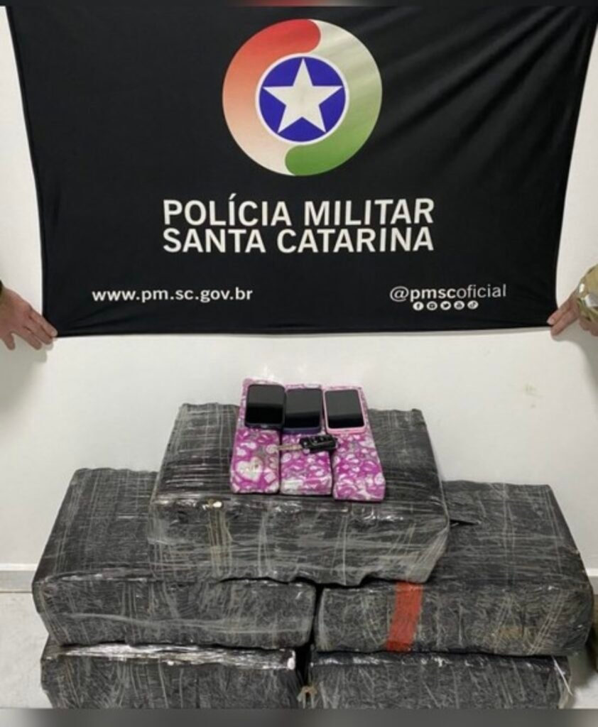 Trio de Passo Fundo é preso com maconha após perseguição em Santa Catarina