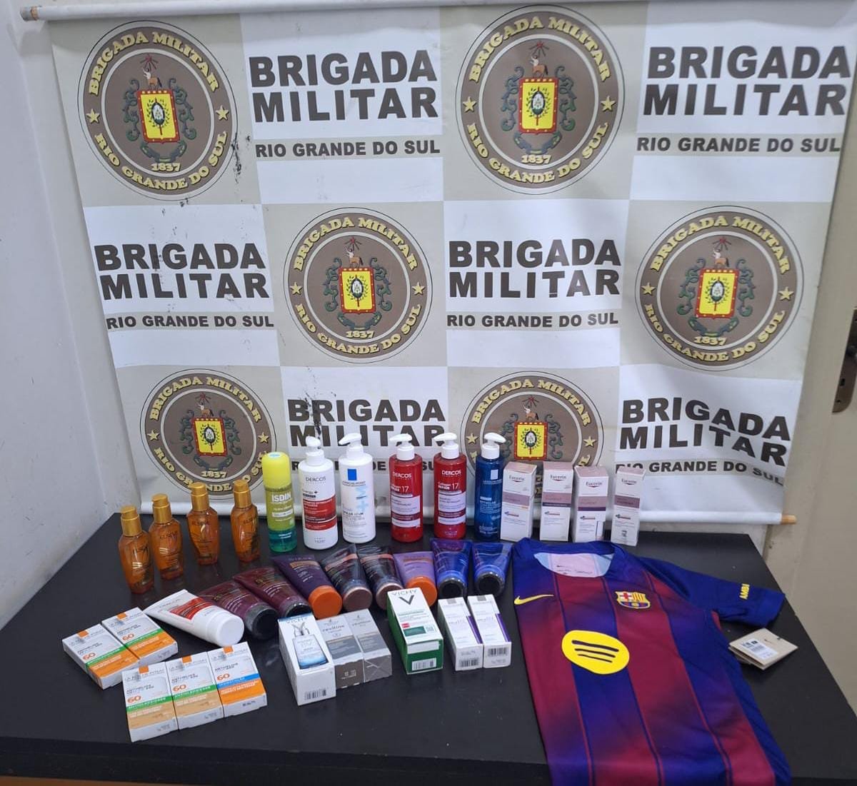 casal preso por furto qualificado em Passo Fundo