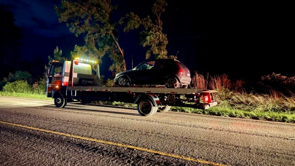 Motorista é preso por embriaguez ao volante após trafegar em zigue-zague na ERS-135, em Coxilha